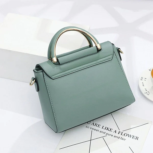 parte de trás da bolsa couro paris verde