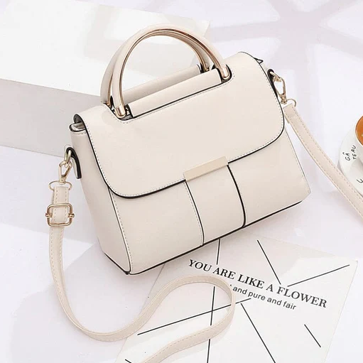 bolsa couro paris branca com detalhes dourados