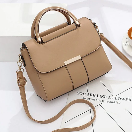 bolsa couro paris marrom com detalhes dourados