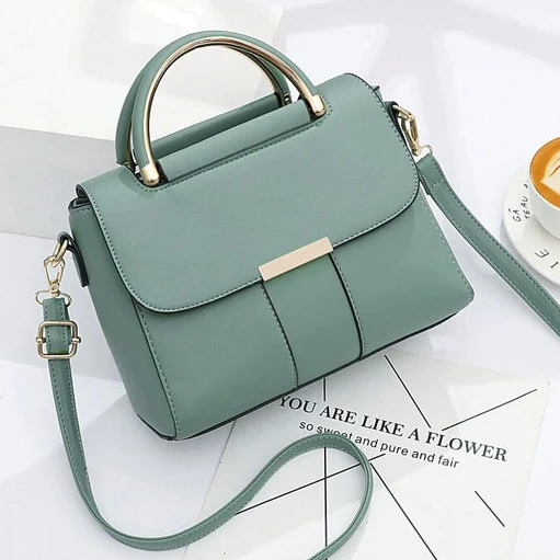 bolsa couro paris verde com detalhes dourados